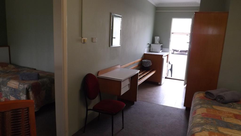 Collie Motel Luaran gambar
