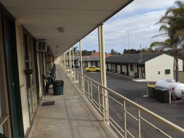 Collie Motel Luaran gambar