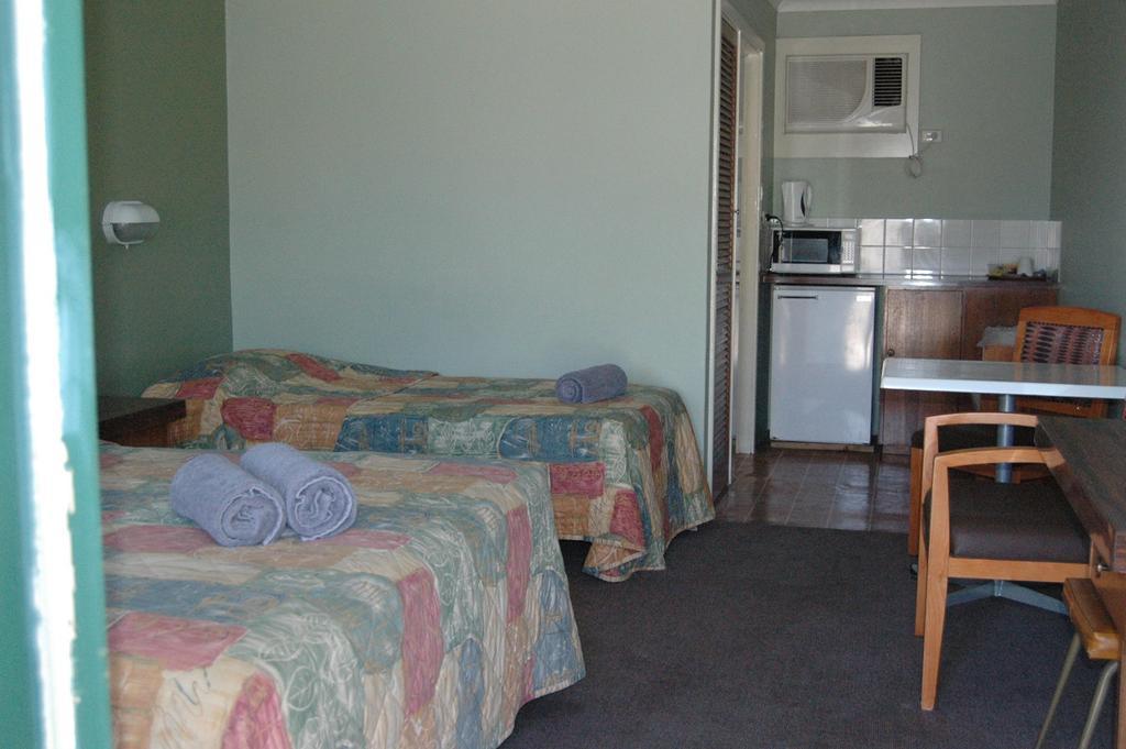Collie Motel Luaran gambar
